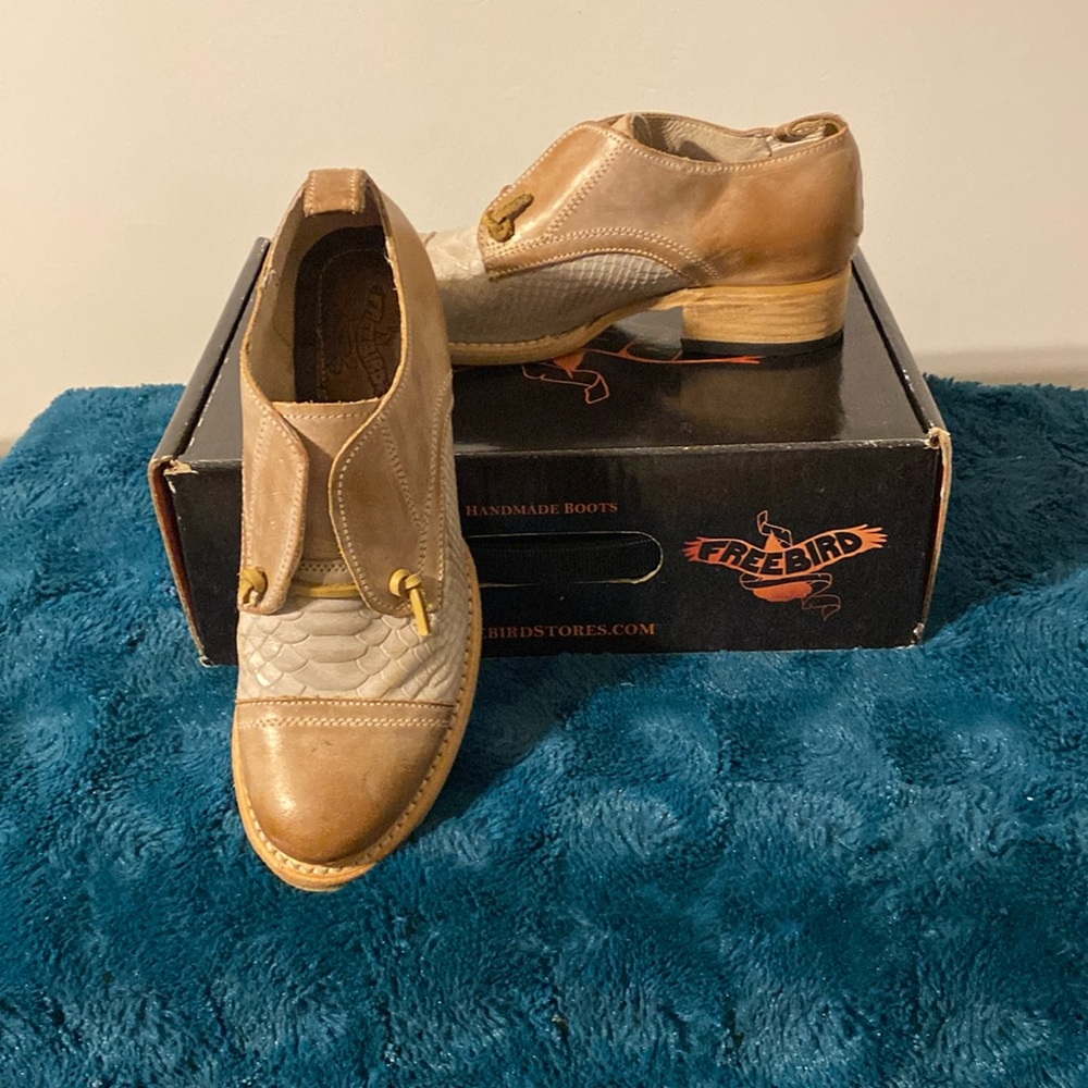 Freebird by Steven Mabel Taupe Multi Size 8